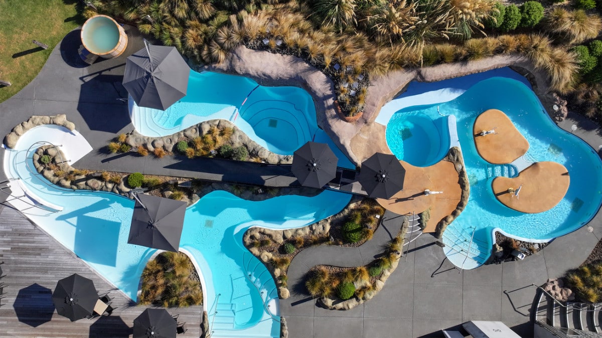 SU2 Cafe & Resort Umbrella Top