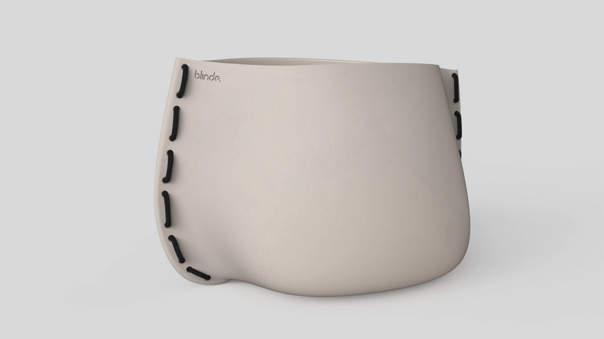 Stitch 125 Plant Pot Bone Black