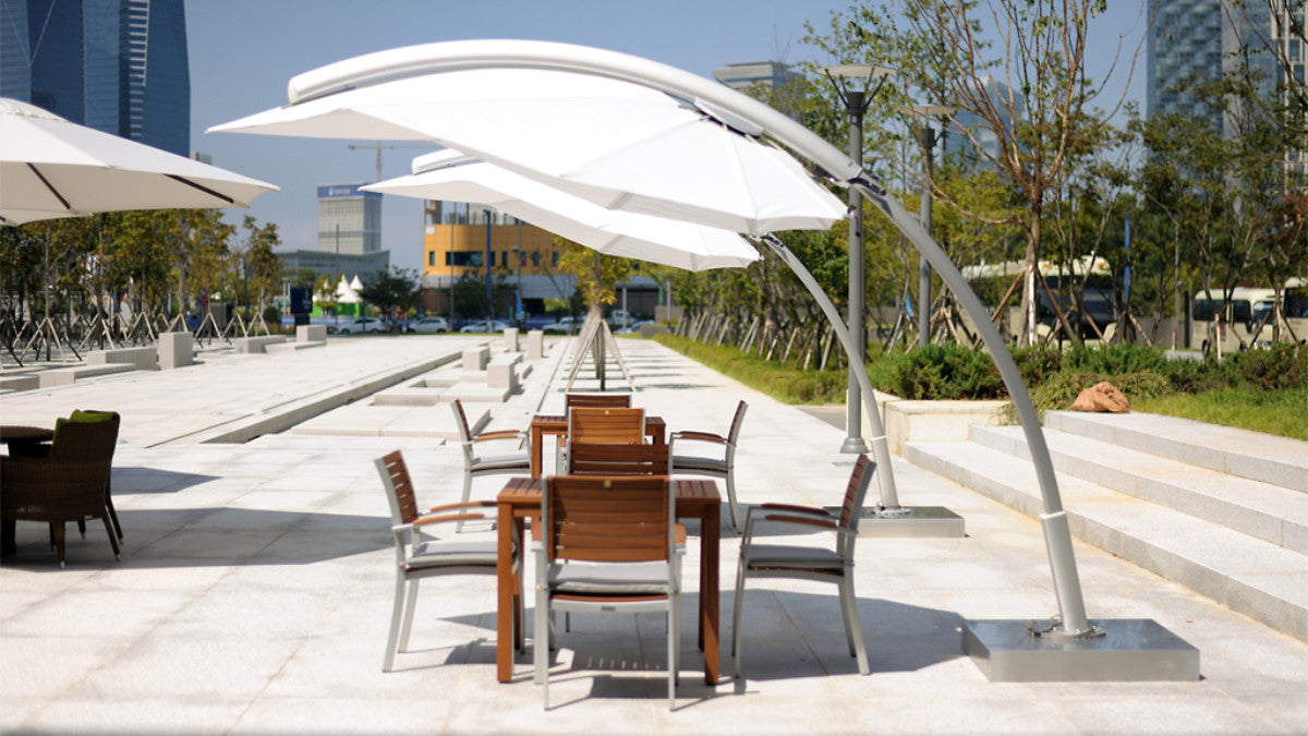 UMBROSA ICARUS CANTILEVER UMBRELLA