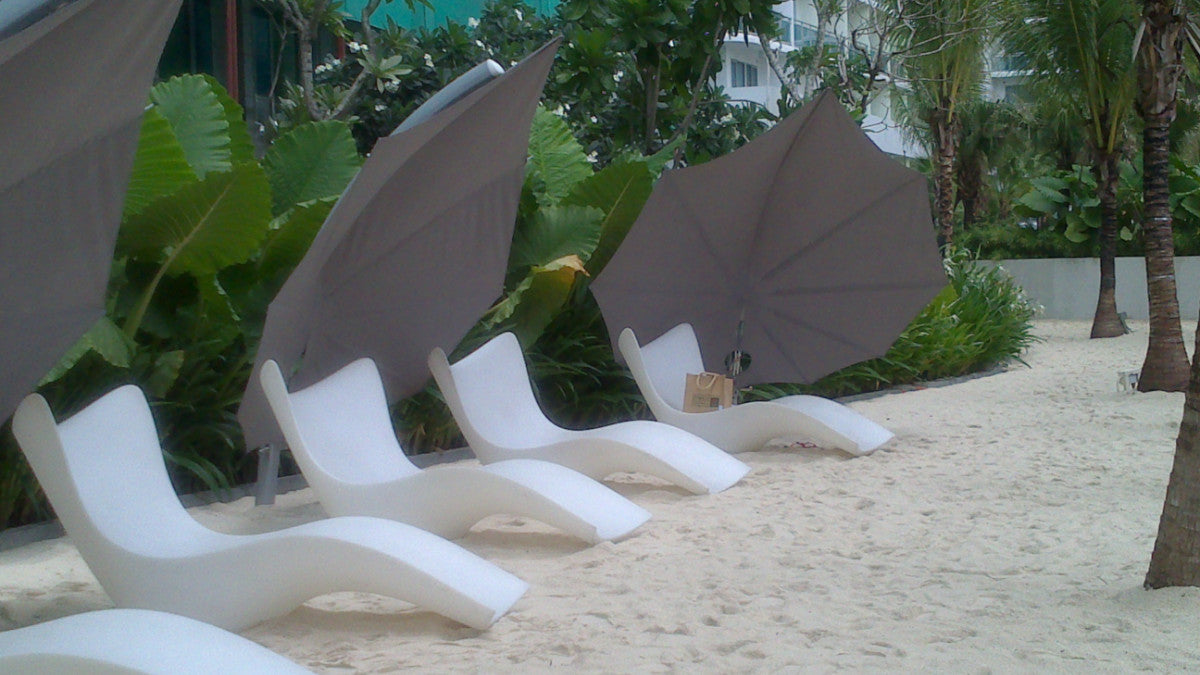 UMBROSA ICARUS CANTILEVER UMBRELLA