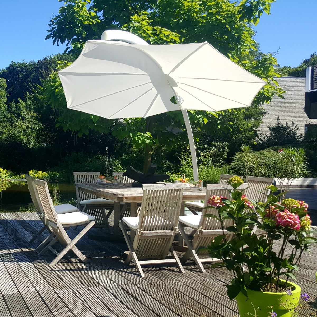 UMBROSA ICARUS CANTILEVER UMBRELLA