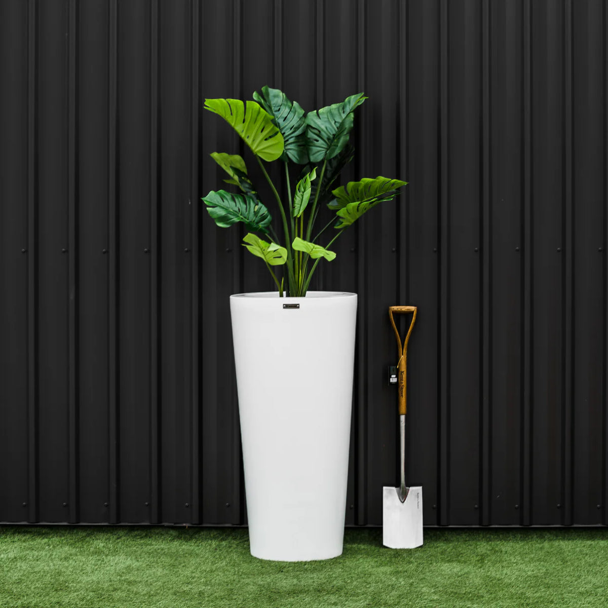 MILAN 1150 PLANTER
