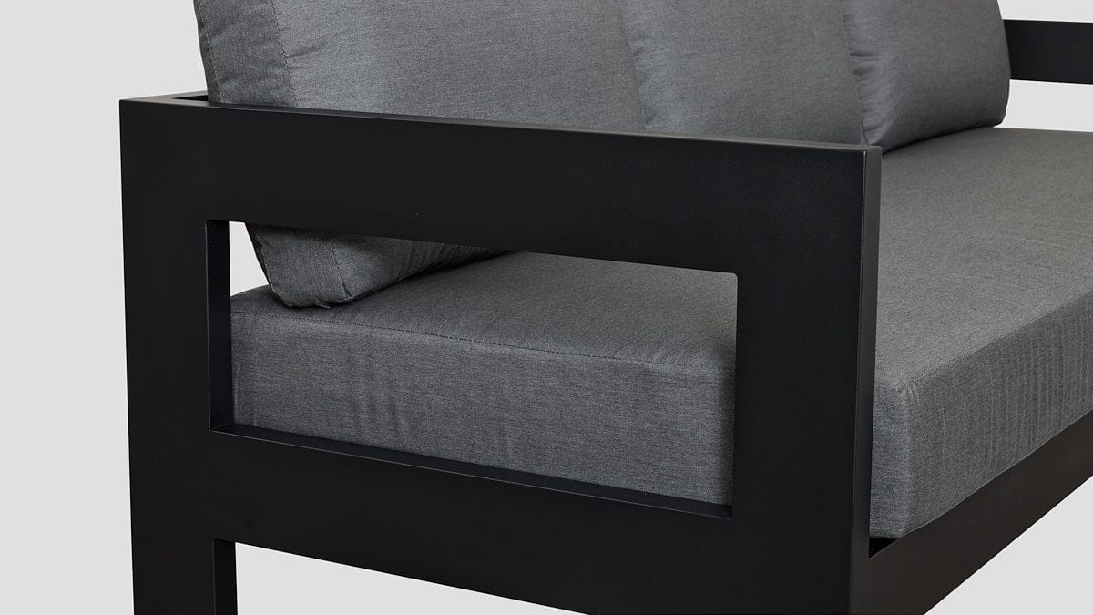 PAUANUI ALU TRIPLE SOFA
