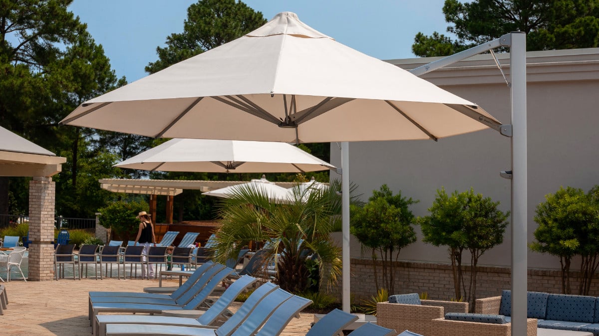 Serenity Rotating Cantilever Umbrella 2 White