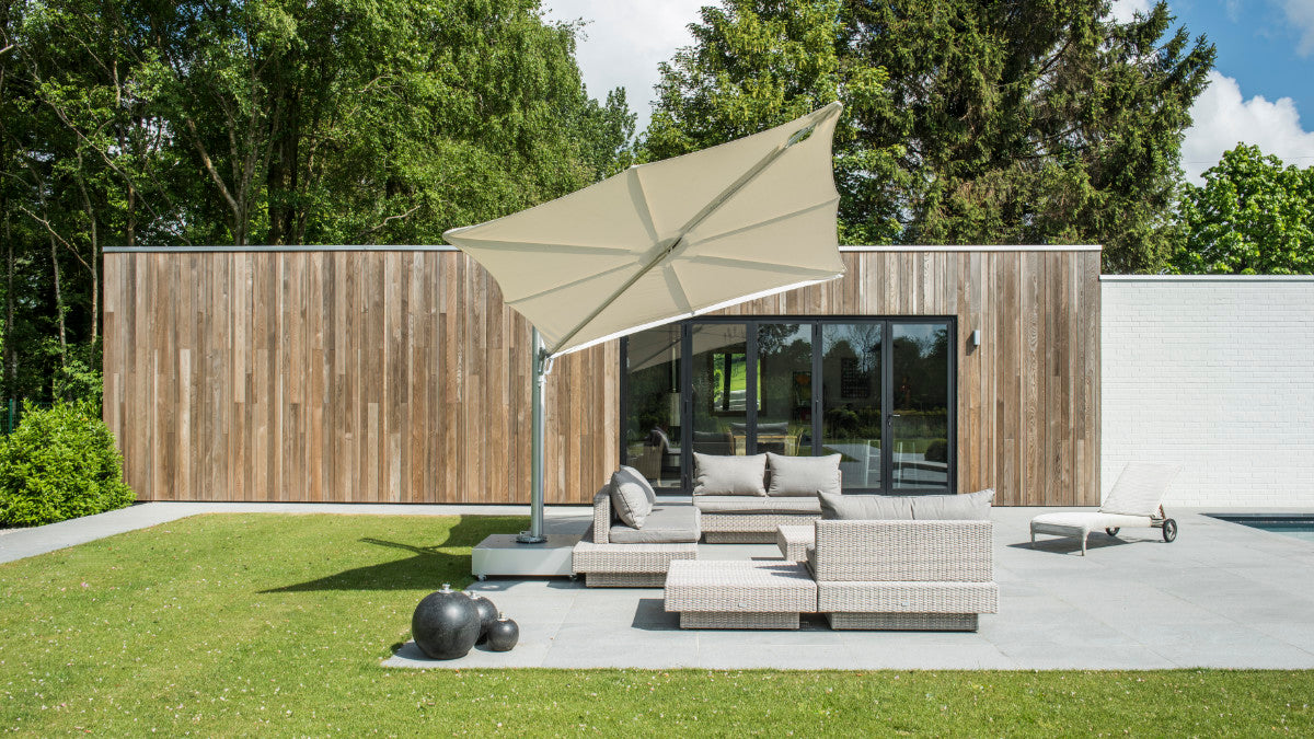 UMBROSA SPECTRA CANTILEVER UMBRELLA