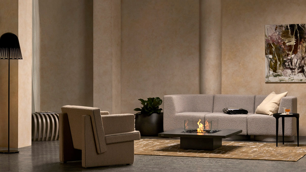 Vertigo 50 Fireplace Graphite BL Glass Insitu