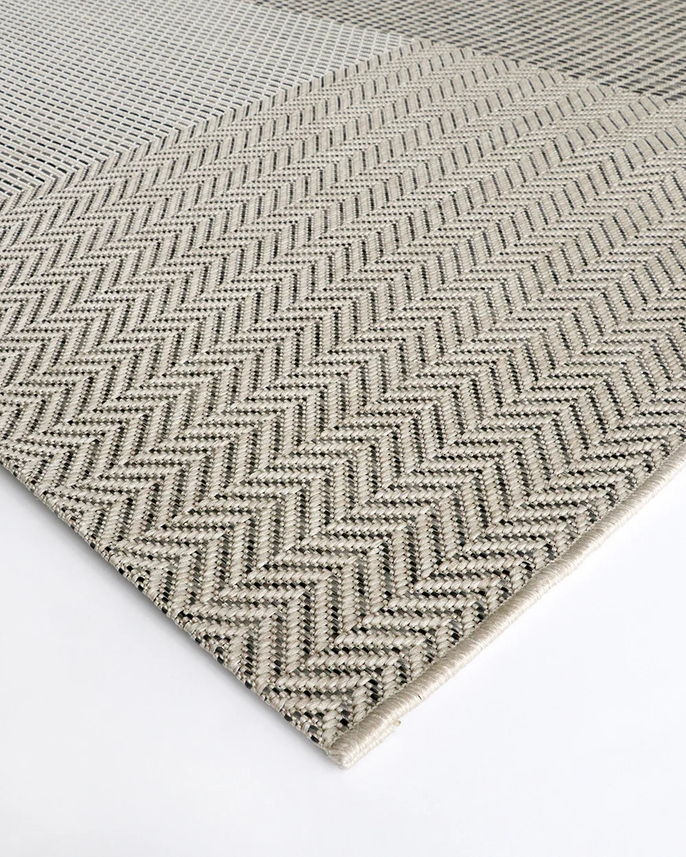 Collingwood Outdoor Rug Oatmeal corner detail