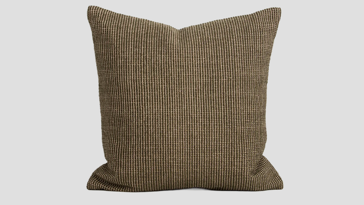 Dune Outdoor Throw Cushion in Mangrove – full cushion