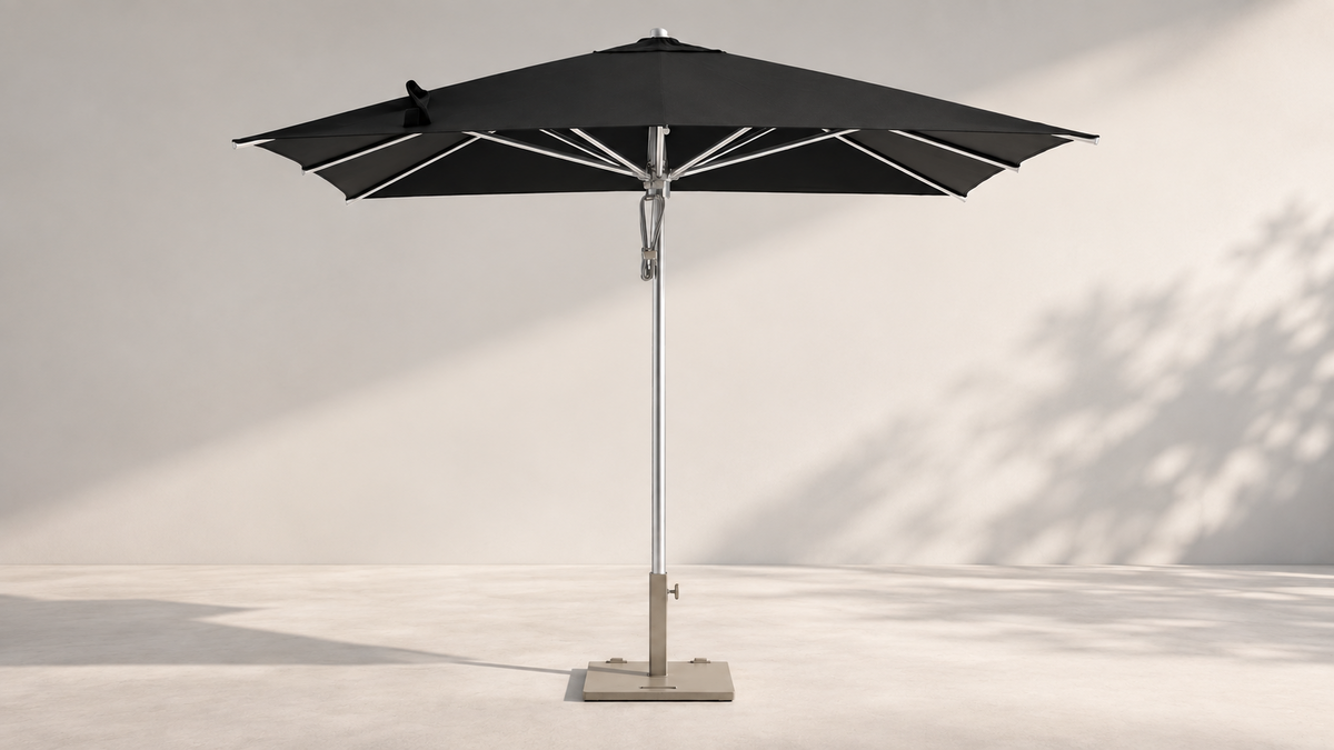 Palm Springs Centrepole Black - open square outdoor umbrella with black canopy and silver aluminium frame, 250 x 250 cm canopy