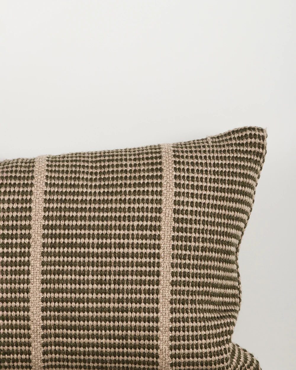 Shore Mangrove Outdoor Throw Cushion — woven pattern detail, 400 × 600 mm