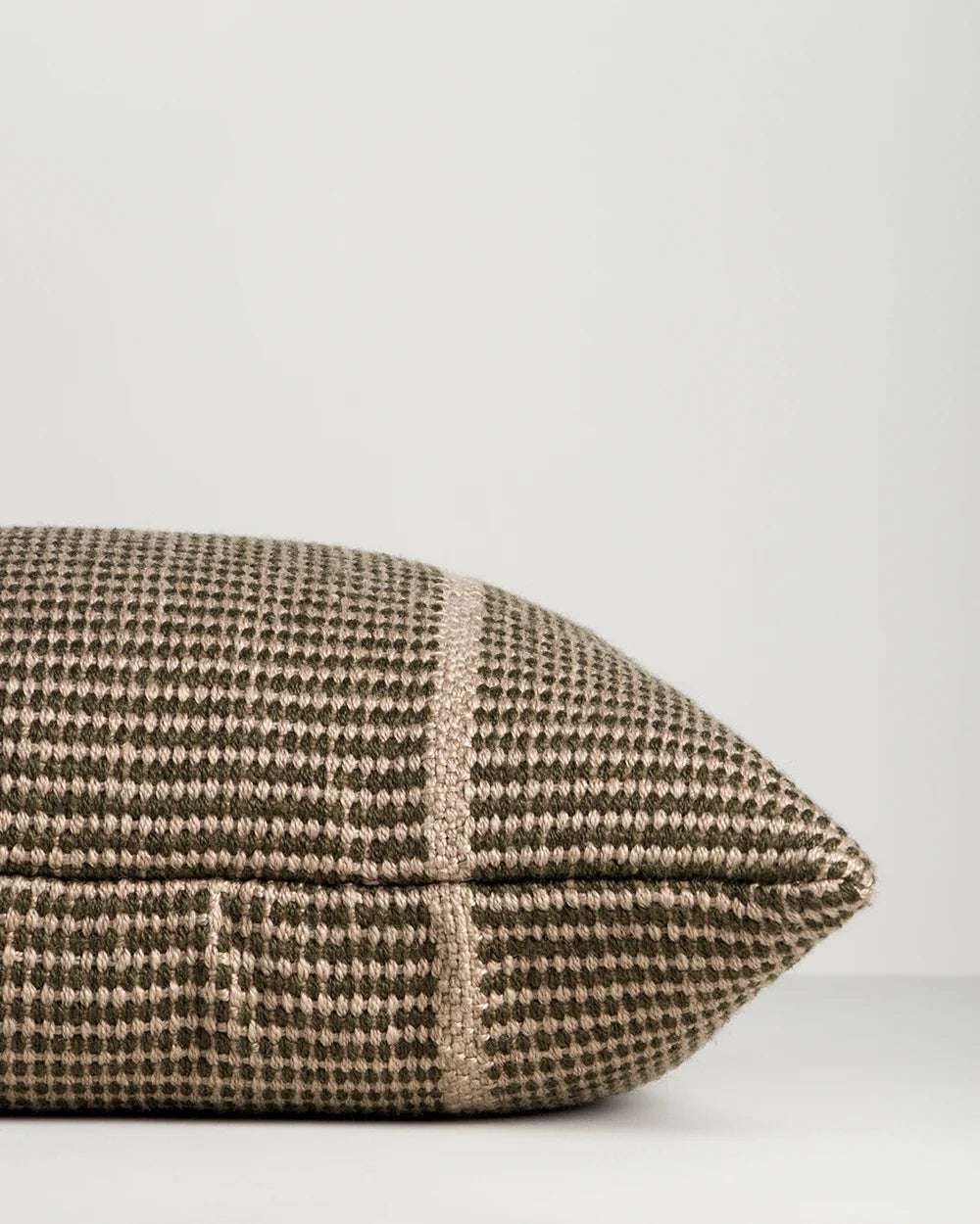 Shore Mangrove Outdoor Throw Cushion — handwoven edge detail, 400 × 600 mm