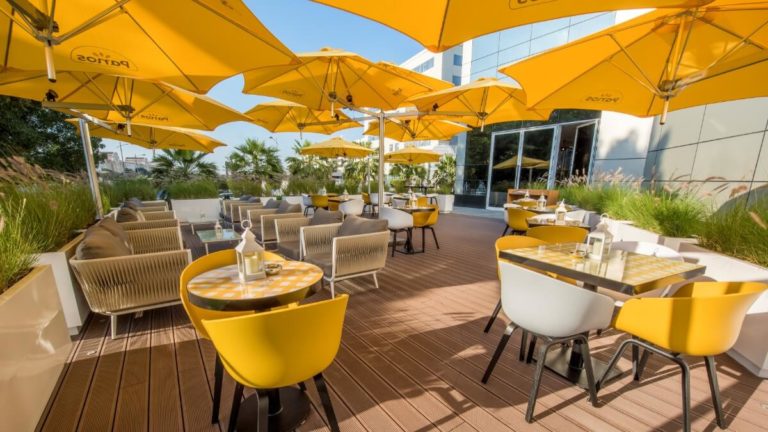 Paraflex Parasols Restaurant