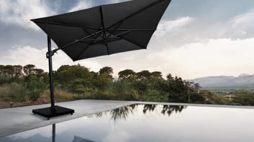 Malibu Umbrella Black Insitu